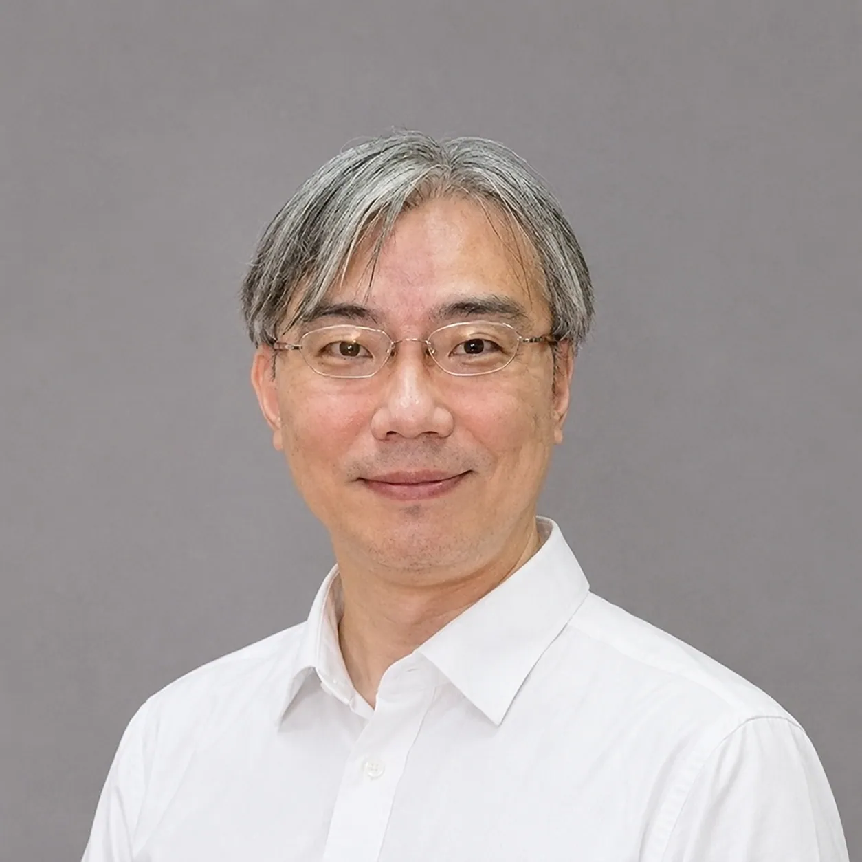 Portrait of Hao-Ven Wang